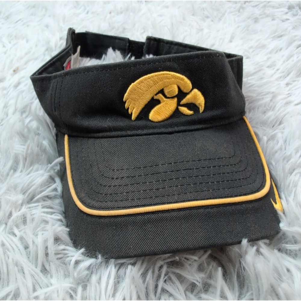 Nike Iowa Hawkeyes Visor Hat Adjustable Black Gold Embroidery Swoosh